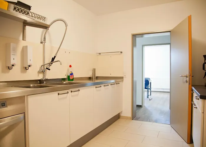 Haus Waldlaeufer 度假居 *